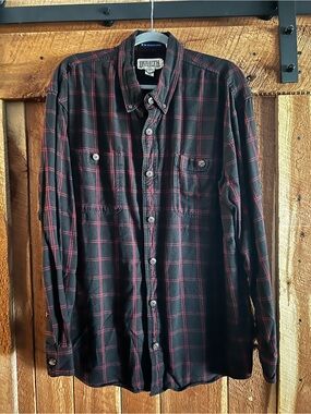 Duluth Trading Co Men's Black & Red Plaid Button-Down Shirt Magnetic Buttons